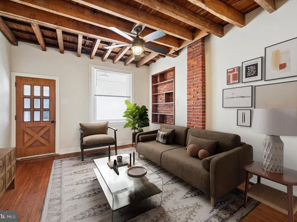 2982 Cedar St, Philadelphia, PA 19134