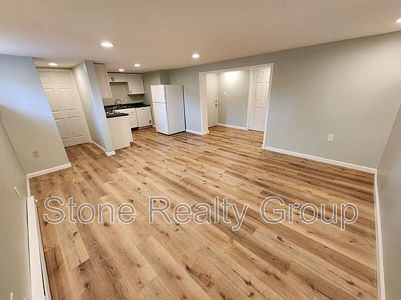 3rd image of 1527 Ohio St APT 5