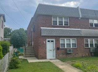 1922 Griffith St, Philadelphia, PA 19111