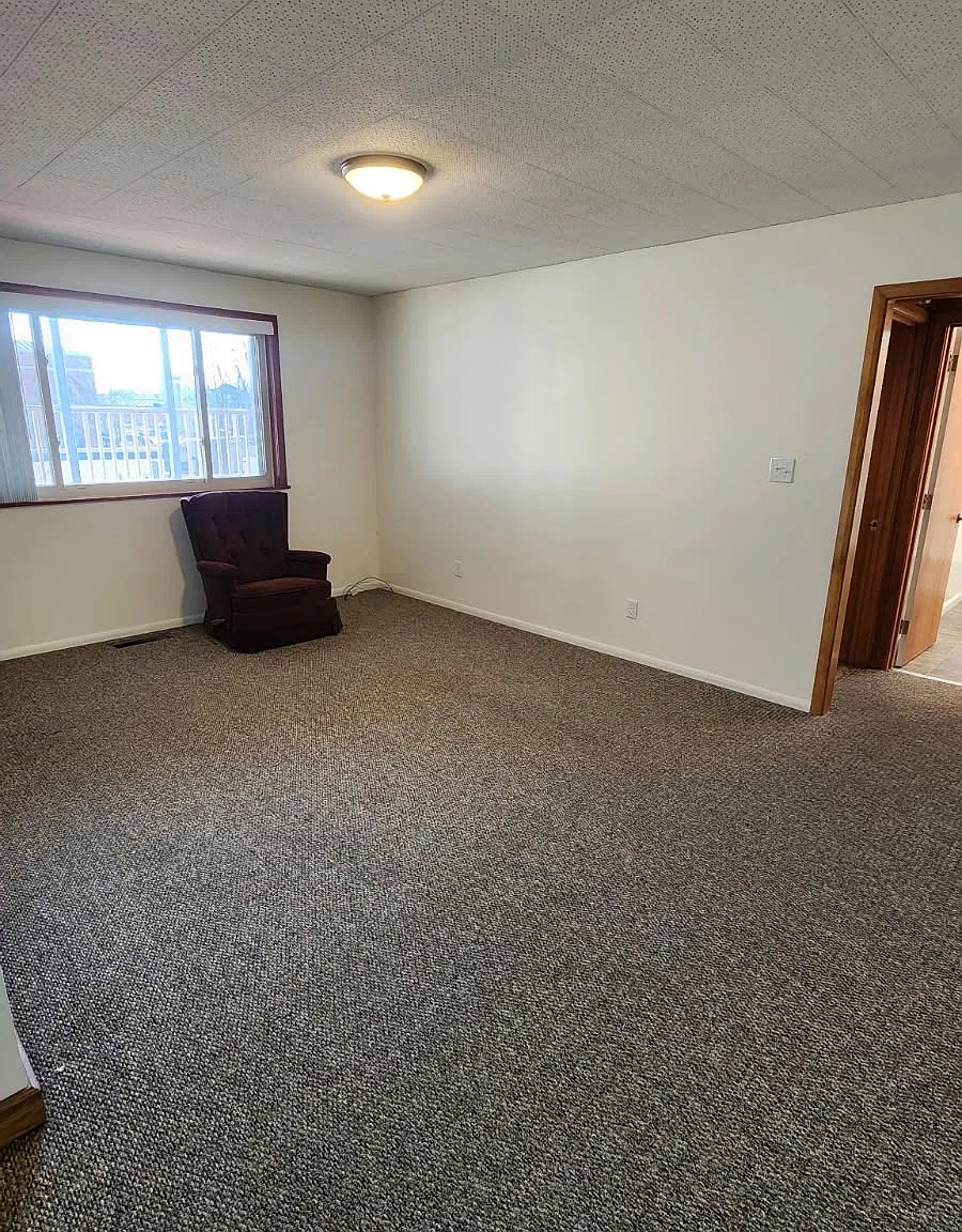Cute 1 Bedroom Unit — Photo 2