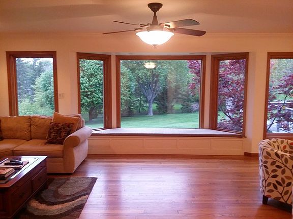 5th image of 12616 Hillview Dr
