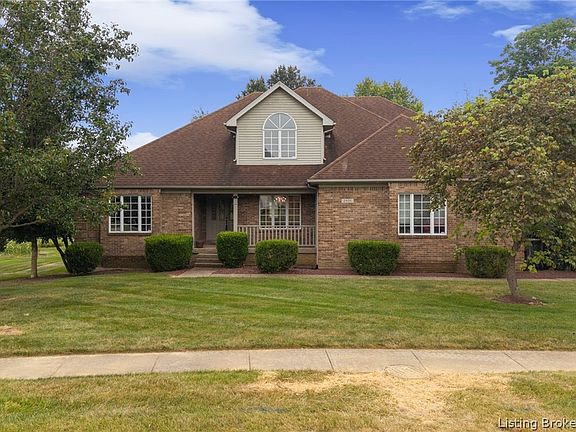 4th image of 2404 Plum Woods Drive