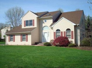 3 Tania Ct, Succasunna, NJ 07876