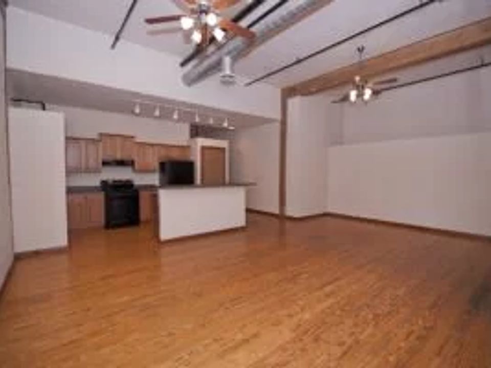 2nd image of 504 W Olive St #105