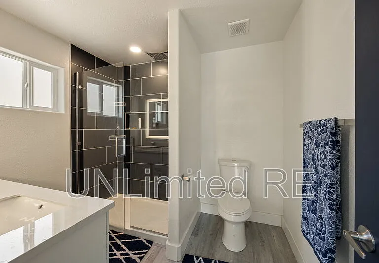 3486 N Christine Dr — Photo 16