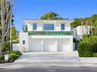 2 Inverness Ln, Newport Beach, CA 92660