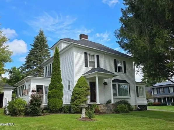 73 Plymouth St, Pittsfield, MA 01201