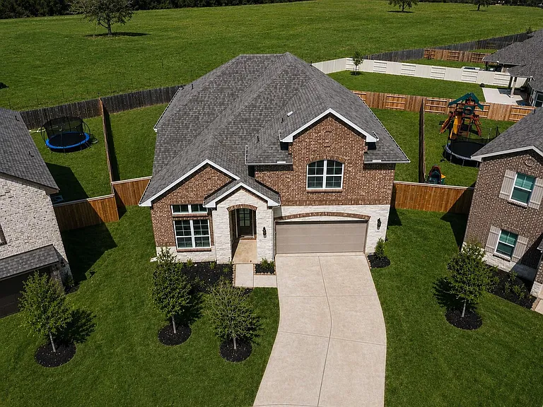 2016 Woodland Park Ct — Photo 2