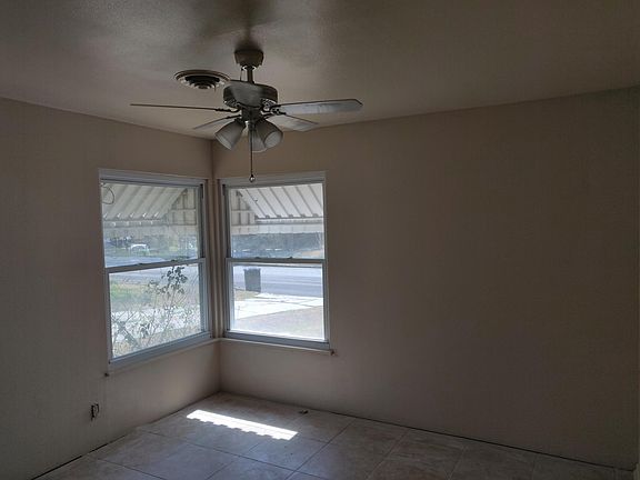 5th image of 3423 Kildare Ave