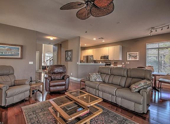 4th image of 15699 Laguna Hills Dr