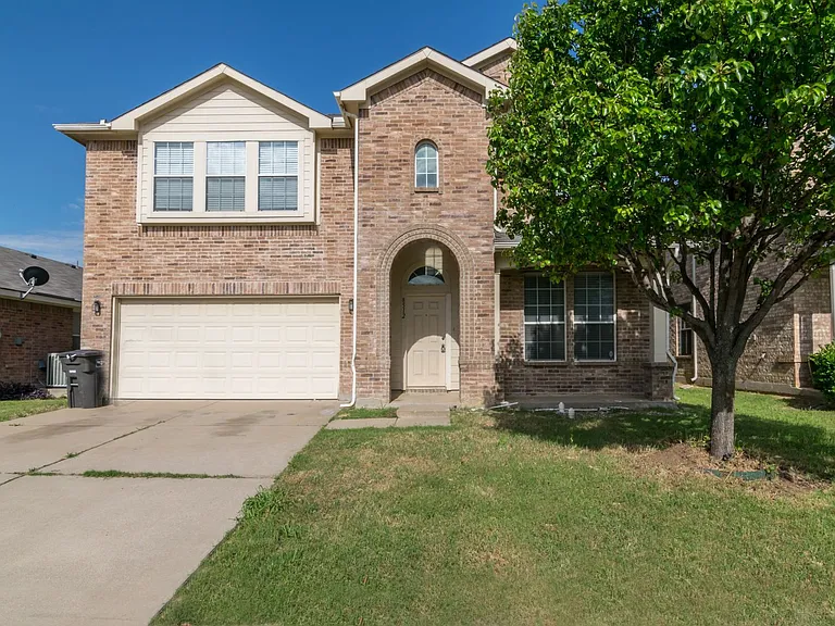 8512 Prairie Wind Trl — Photo 1