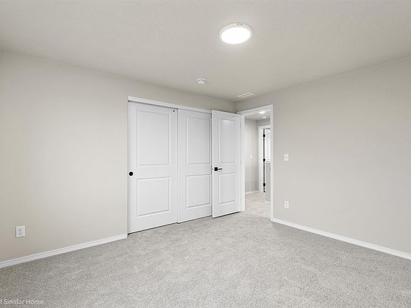 5th image of 932 N Belgian Way