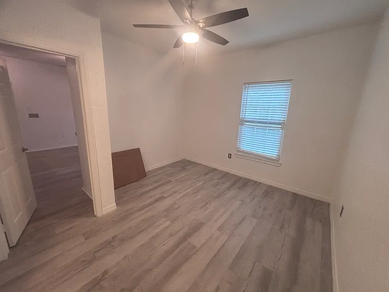 23560 Walden Center Dr #204 — Photo 5