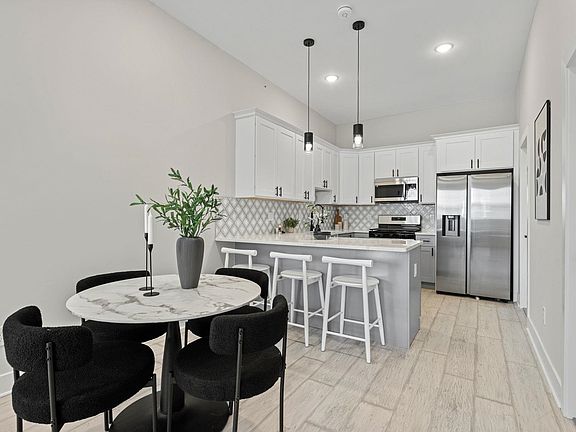 4th image of 519 54th St #2B