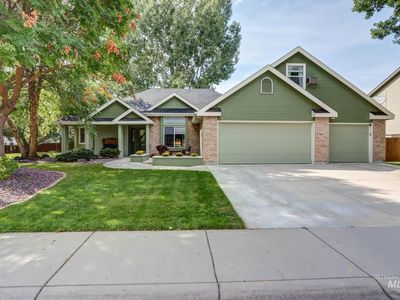 641 S Silver Bow Ave, Eagle, ID, 83616