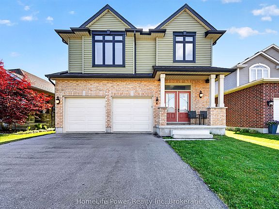 2nd image of 32 Ashberry Pl