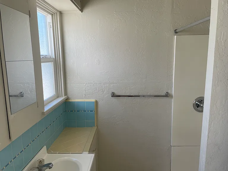 133 Clay St — Photo 4