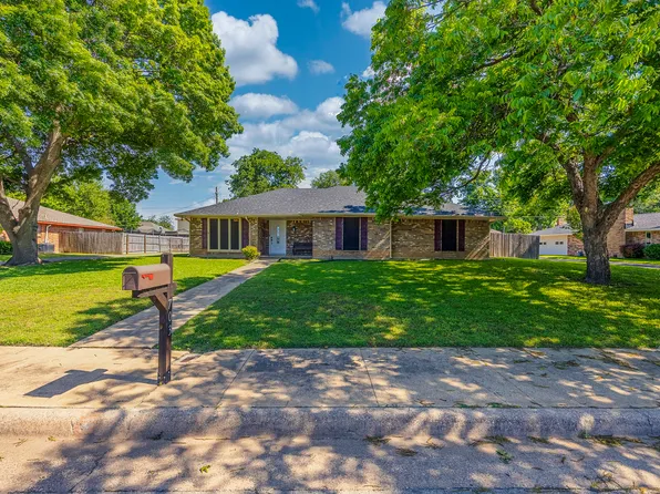 703 Athenia Way, Duncanville, TX 75137