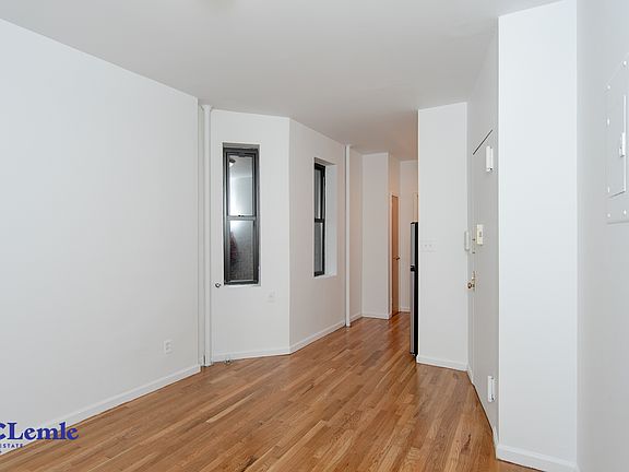 3rd image of 305 E 78th St #4R