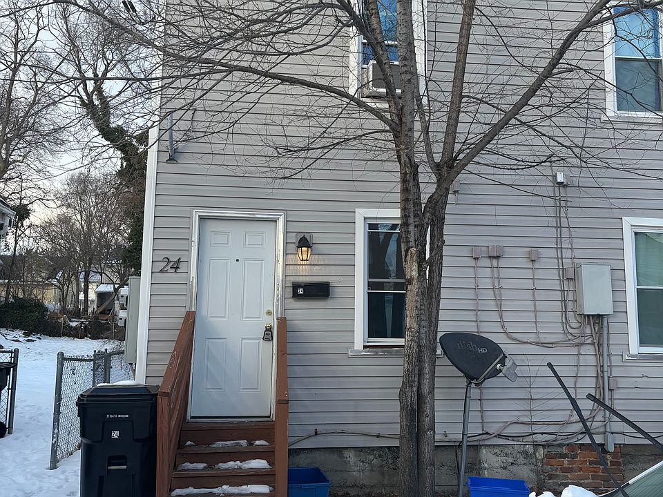 1st image of 24 E Pall Mall St #24