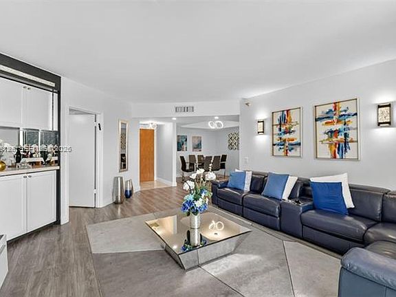 4th image of 3640 Yacht Club Dr APT 410