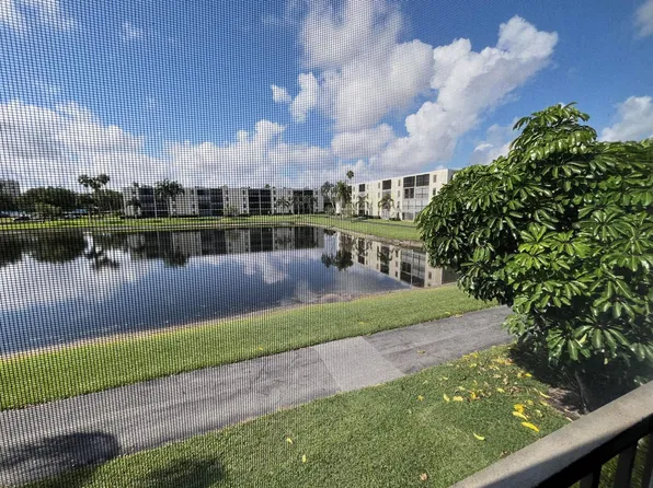 7340 Amberly Ln APT 205, Delray Beach, FL 33446