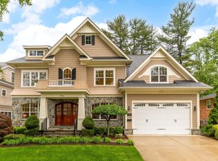 7521 Westfield Dr, Bethesda, MD 20817