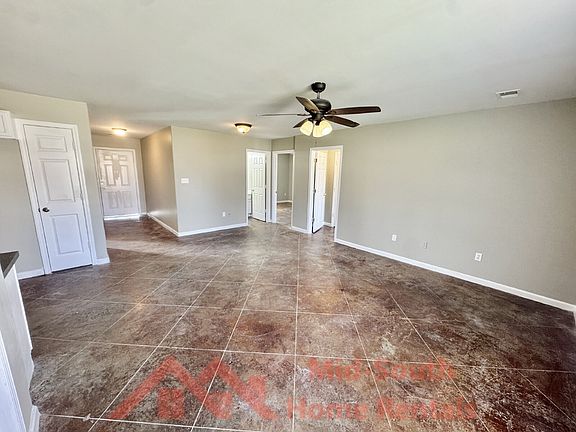 5th image of 107 Nikki Dr #B