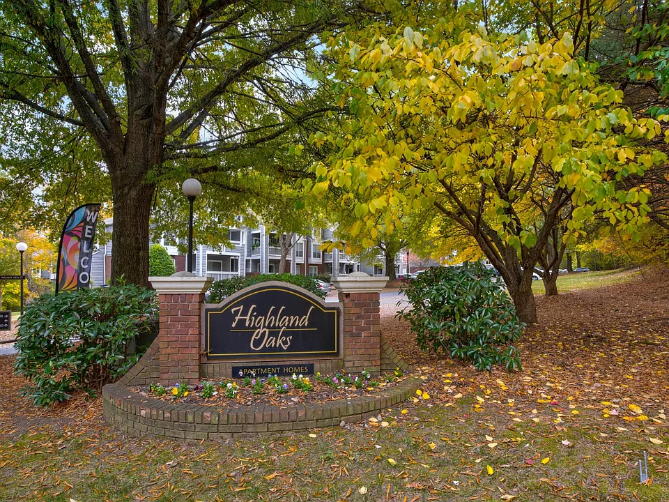 Highland Oaks