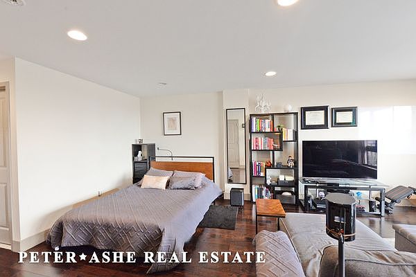 1st image of 203 E 121st St APT 702