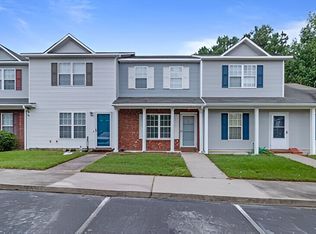 305 Meadowbrook Ln, Jacksonville, NC 28546