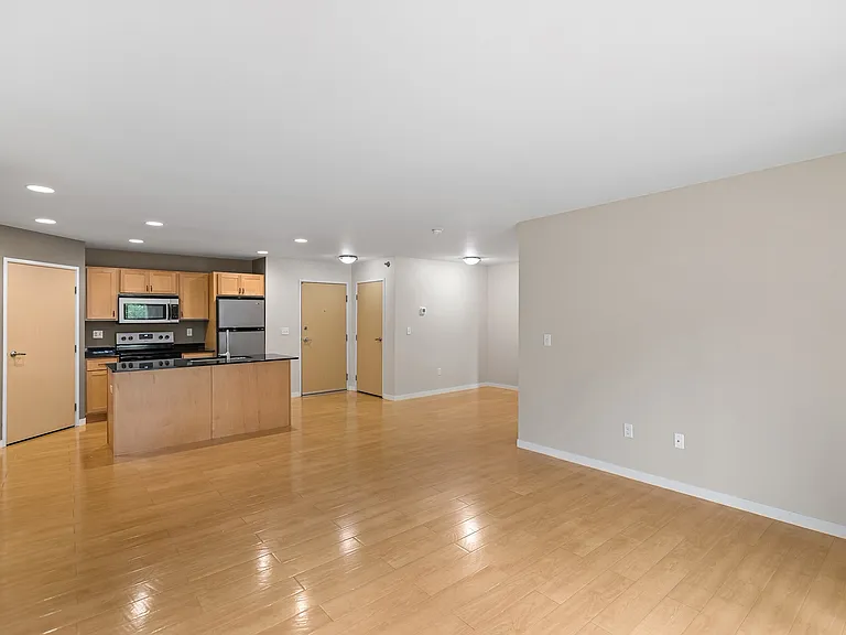 Elevate your lifestyle at Overlook Ridge with spacious, bright interiors and modern finishes. Enjoy the perfect blend of comfort and style in this inviting living space. Schedule your tour today to see what makes Overlook Ridge the ideal choice!