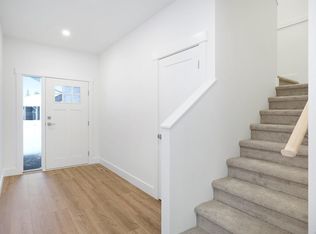 2724 Maple St, Cumberland, BC