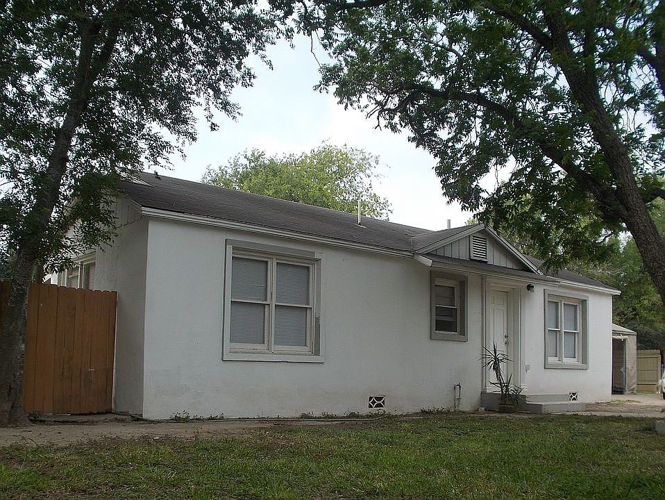 1st image of 100 E Dallas Ave
