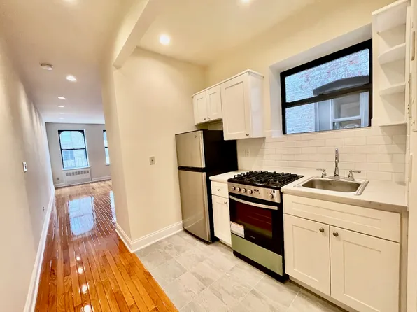 316 East 34th Street image 1 of 7