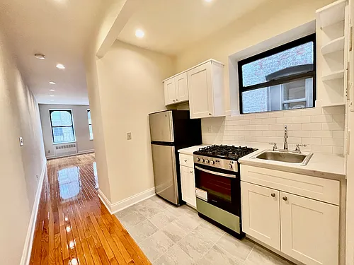 316 E 34th St #5B Photo 1 316 E 34th St #5B Photo 1