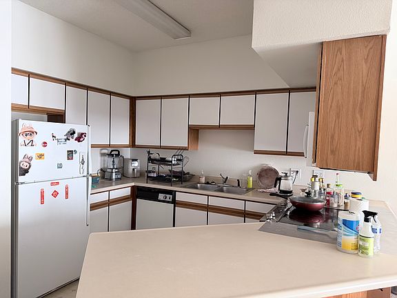 2nd image of 2560 Westwinds Dr APT 1