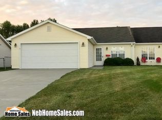 2033 Spring Meadow Ct, Lincoln, NE 68521
