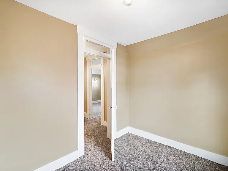 321 S Short St — Photo 16