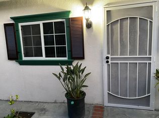 9910 S Main St #3, Los Angeles, CA 90003