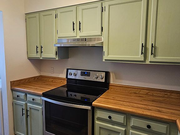 5th image of 3330 Queen Anne Way