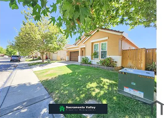 1901 Yarnell Way — Photo 2