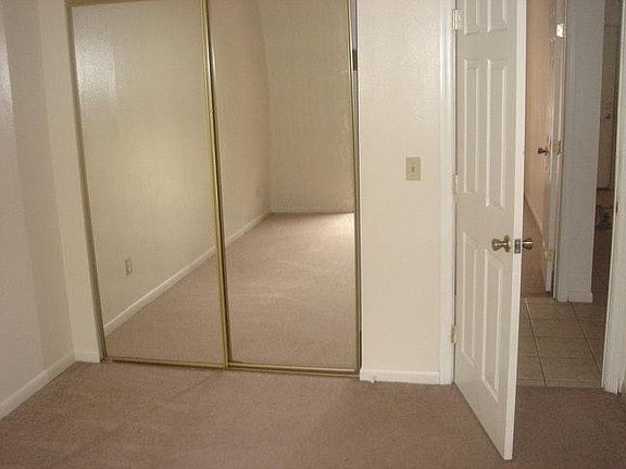 4th image of 1565 Hammock Dr #A