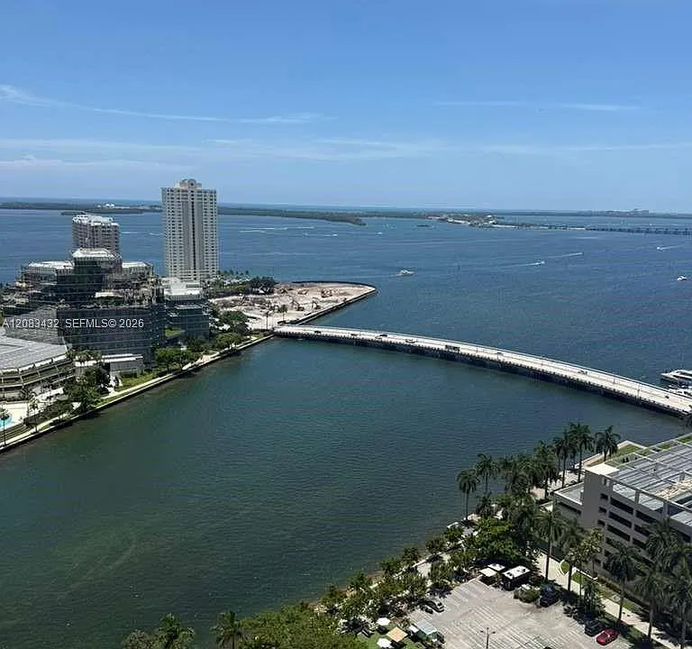 495 Brickell Ave #2611