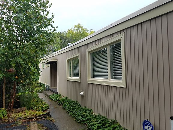 4th image of 8505 W 119th St