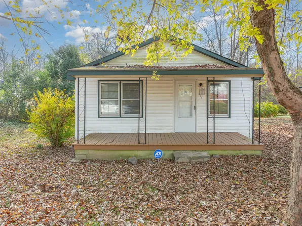 413 Sycamore St, Oxford, NC 27565