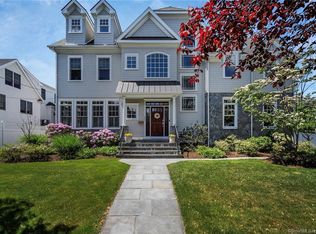 422 Penfield Rd, Fairfield, CT 06824