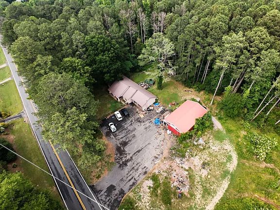 4th image of 654 Peeples Valley Rd NE
