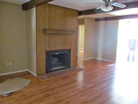 3rd image of 8209 Elkridge Ave
