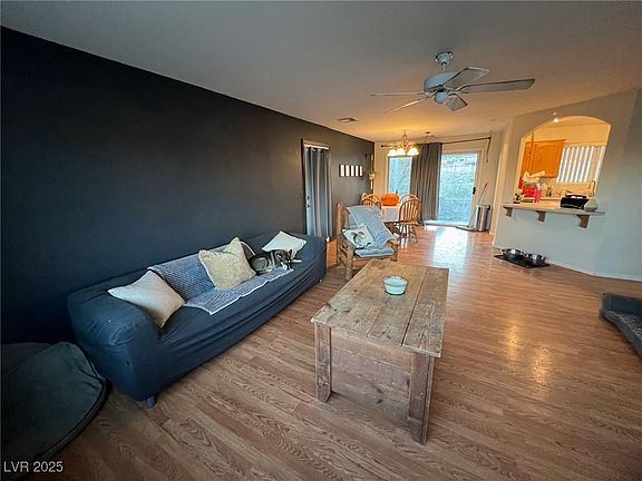 4th image of 2311 W Mae Rd